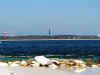 lighthousefromftmcrea1.jpg (907499 bytes)